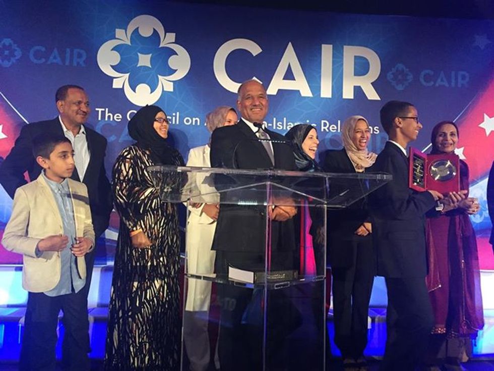 Ahmed ‘Clock Kid’ Mohamed Wins ‘American Muslim of the Year’ Award at