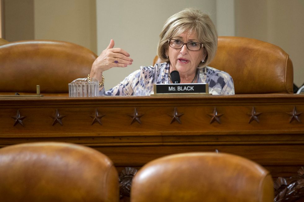 Unacceptable : Rep Diane Black hits HHS over form letter reply to