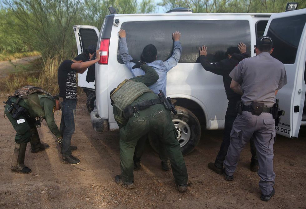 Hundreds Of Illegal Immigrants Arrested During Ice Raids Across The Us Theblaze 