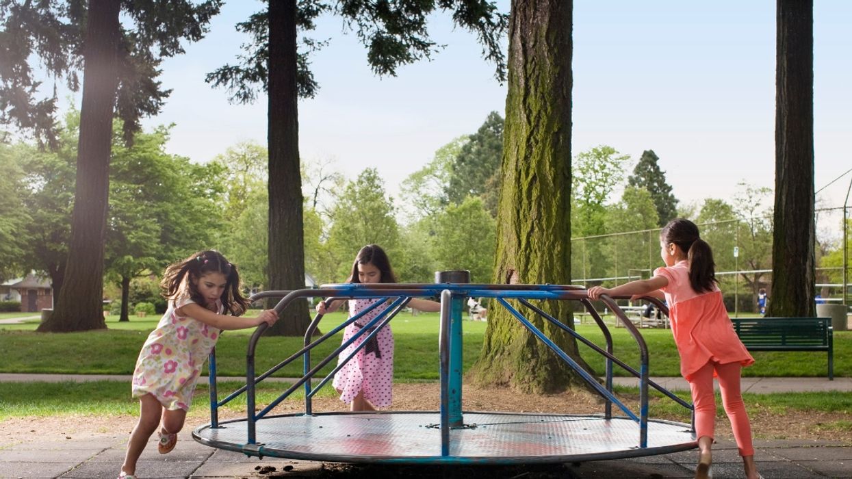 Mom's Request For Stranger And Her Son To Leave Public Park Due To Unofficial 'Girls-Only' Playtime Is Infuriating 😡