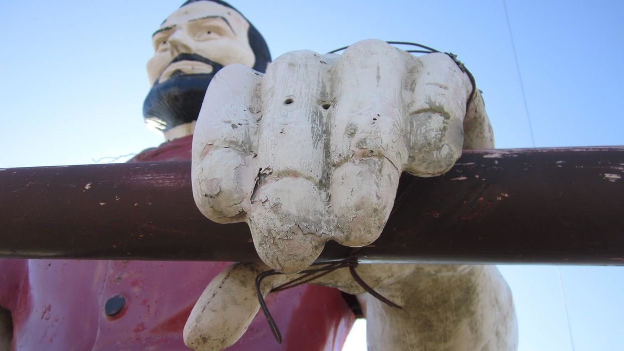 The story of Muffler Men and other roadside giants