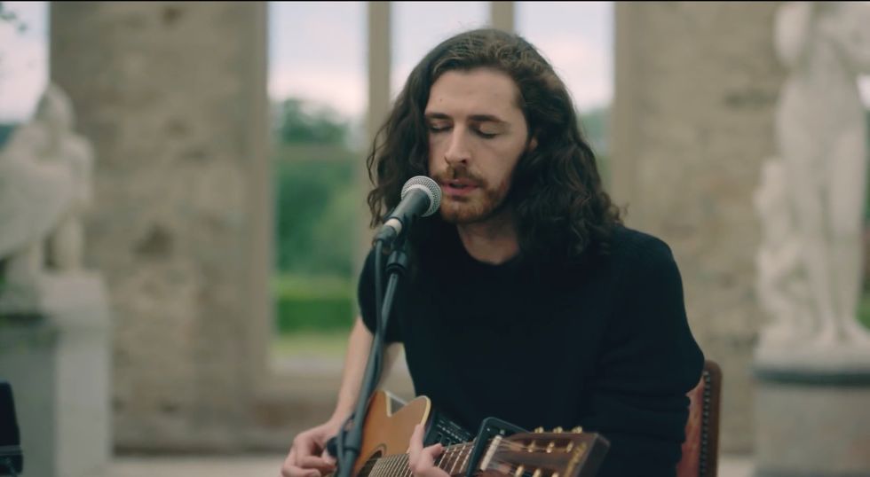 21-best-hozier-lyrics-that-will-actually-give-you-goosebumps