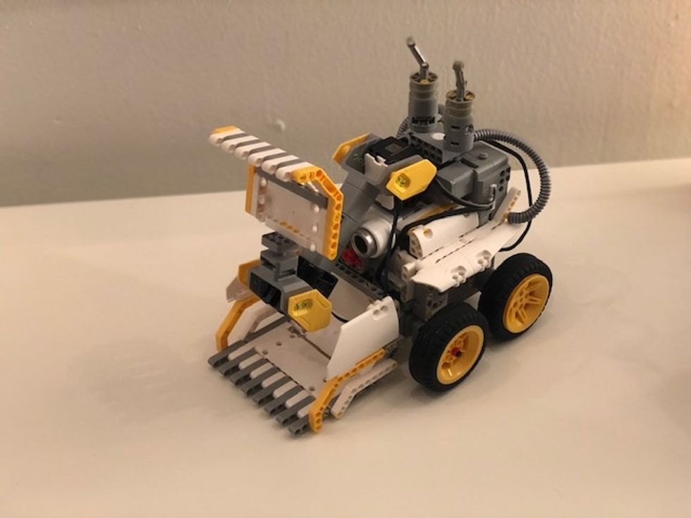 Review Jimu Builderbots Overdrive Kit pushes kids to invent Gearbrain