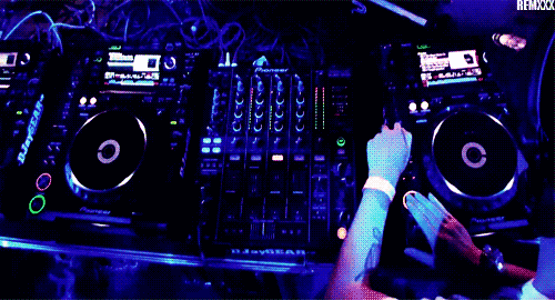 DJ