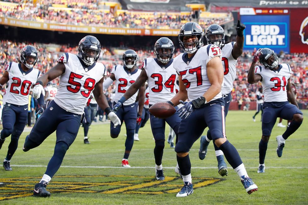 Texans defense keeps win streak alive with victory over Redskins