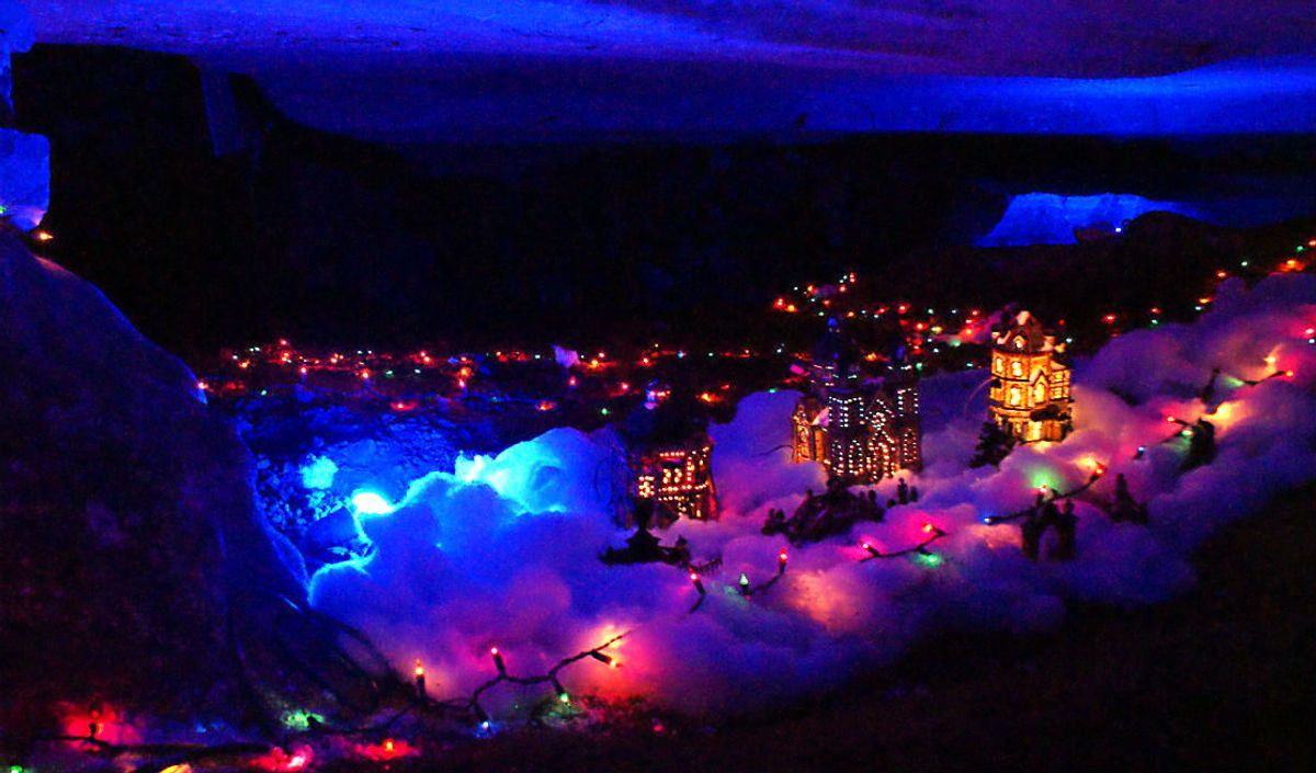 7 Southern caves with underground Christmas tours - It's a Southern Thing