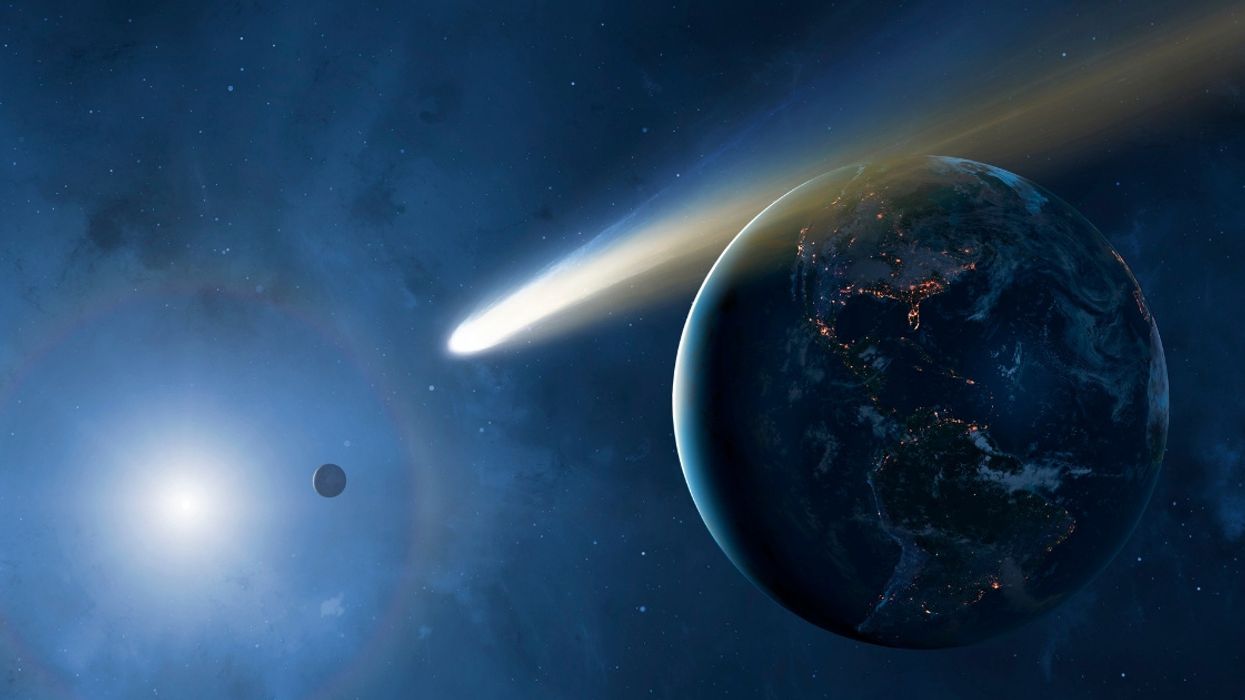 Brightest Comet Of The Year To Be Visible To The Naked Eye As It Passes By This Month ☄️