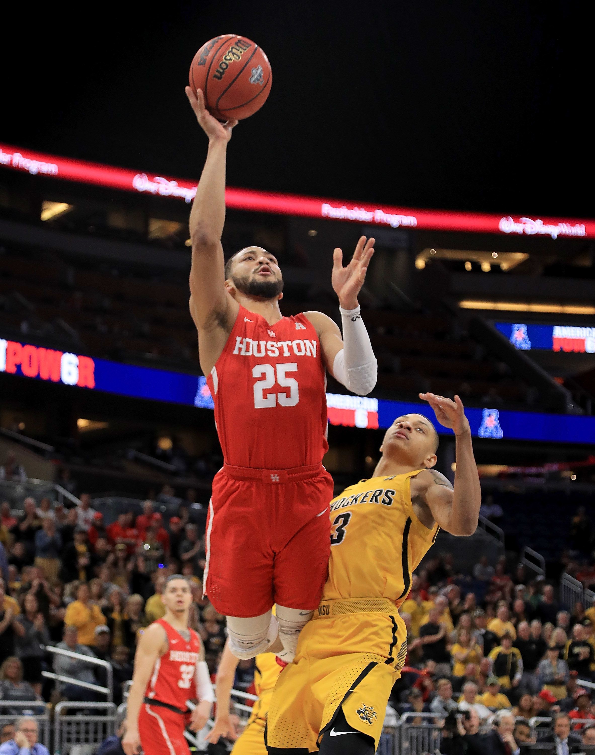 UH rolls into Top 25; UT splits