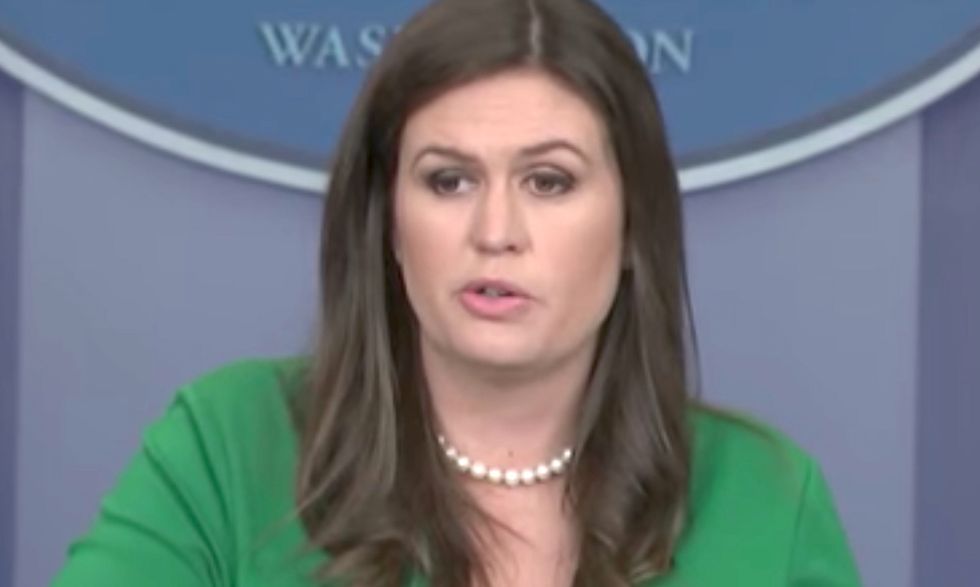 Sarah Huckabee Sanders gives emotional statement on Las Vegas shooting ...