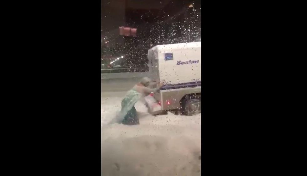 Watch Drag Elsa Single Handedly Pushes Stuck Police Wagon Free On A Frozen Night In Boston 