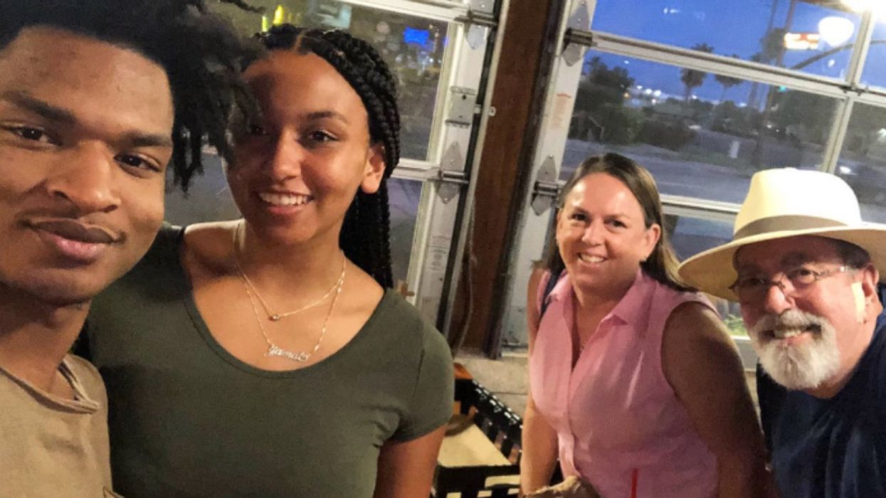 Three Years Later, A Wrong Text That Connected Two Strangers Still Creates The Perfect Thanksgiving
