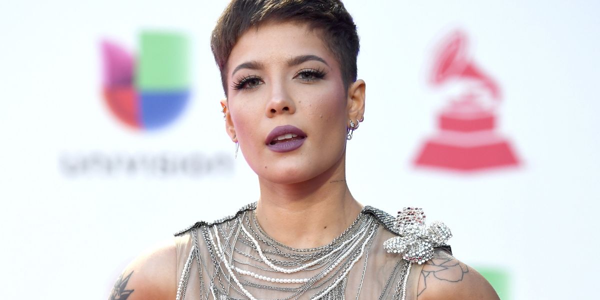 Halsey Tells Ariana Grande's Internet Haters to Shut Up 