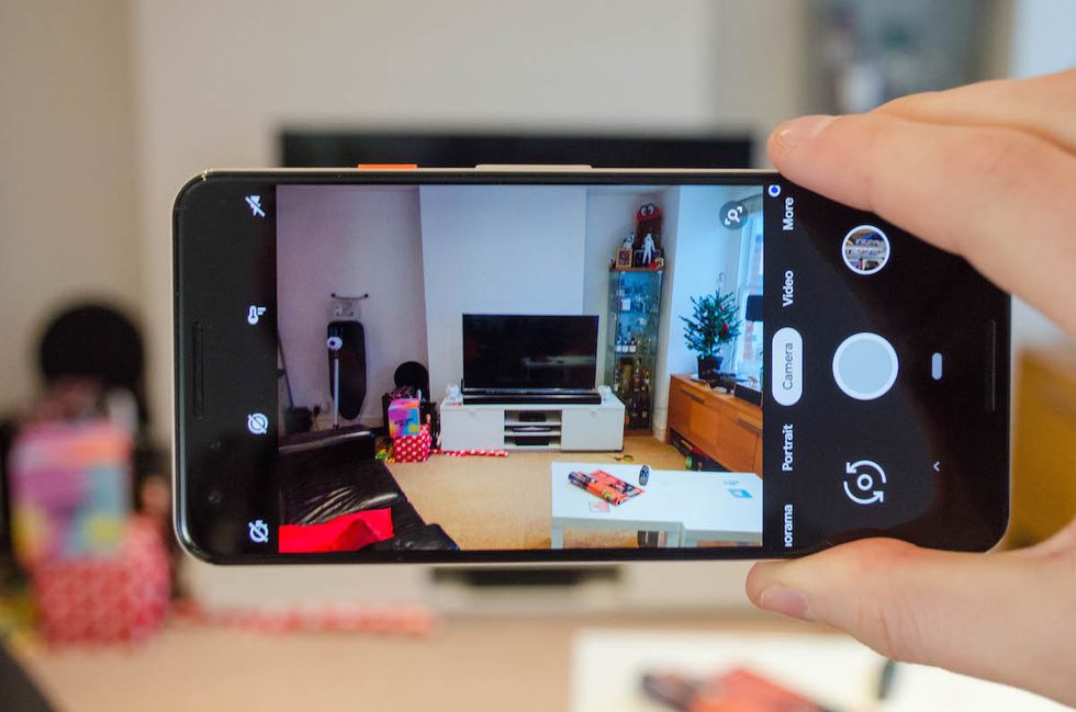 Picture of the screen of Google Pixel 3 smartphone