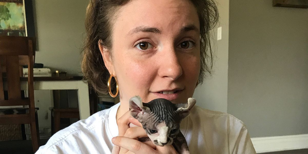 Lena Dunham Explains Why So Many Of Her Pets Have Died PAPER Magazine(02)