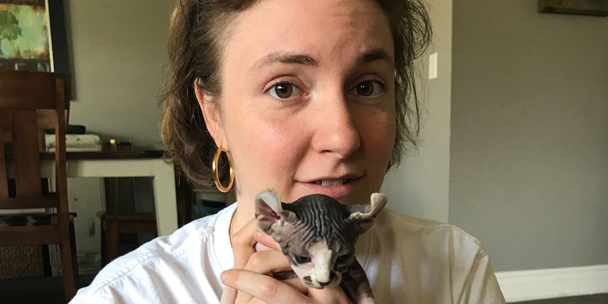 Lena Dunham Addresses Internet Rumors That She Kills Her Pets