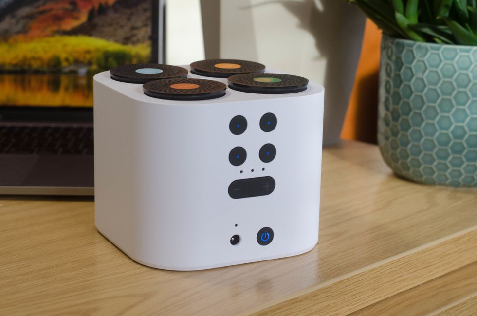 Picture of Moodo Smart Home Fragrance Box on a desk