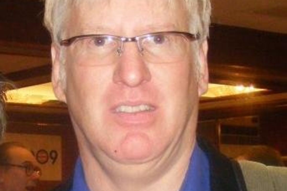 Jim Hoft Stomps On Own Dick So Hard Even His Commenters Are Confused