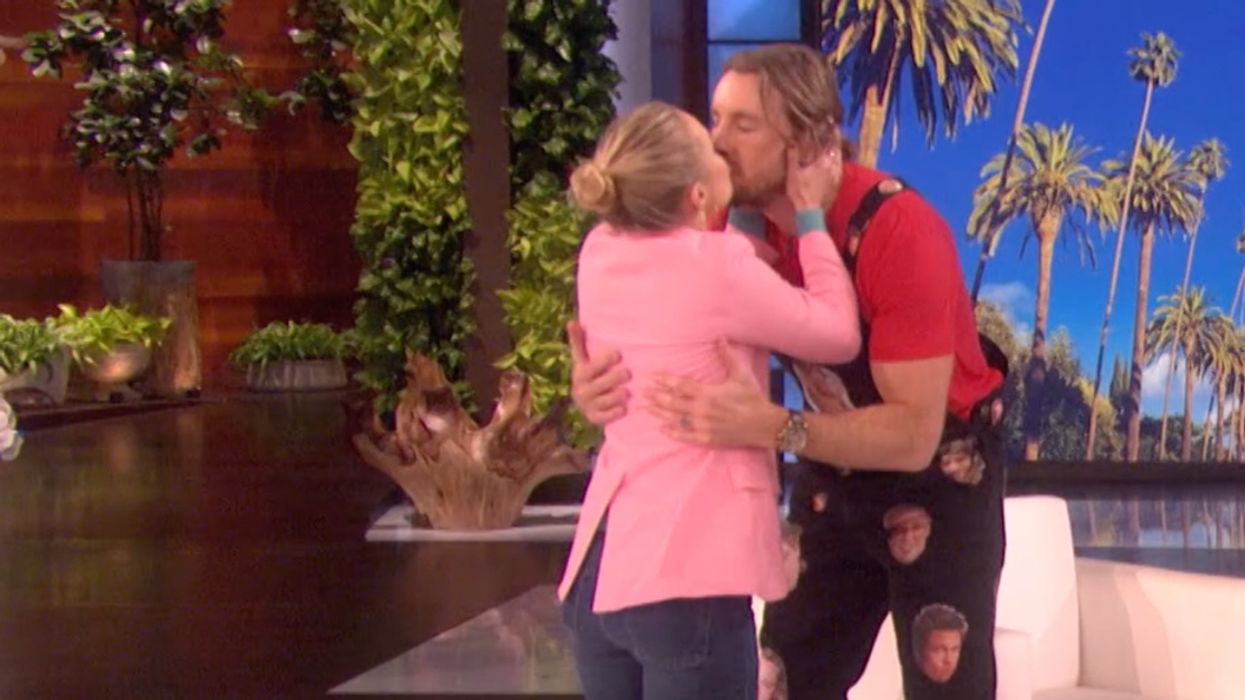 Kristen Bell And Dax Shepard Make Each Other Cry On 'Ellen' During Birthday Q&A