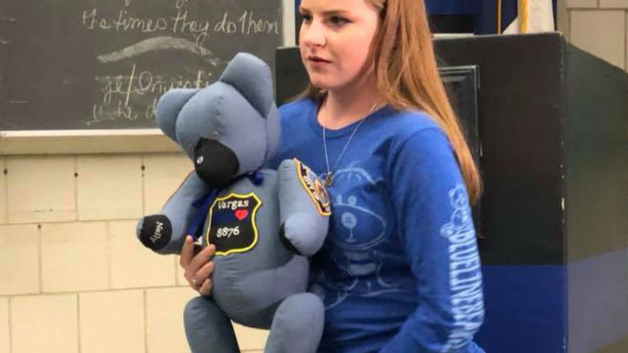 Florida girl makes teddy bears for children of slain officers using their uniforms