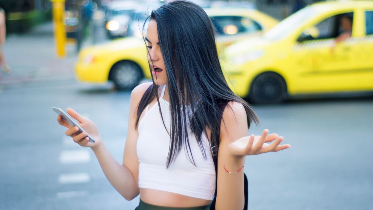 Dad's New App Freezes Kids' Phones Until They Call Their Parents Back š®
