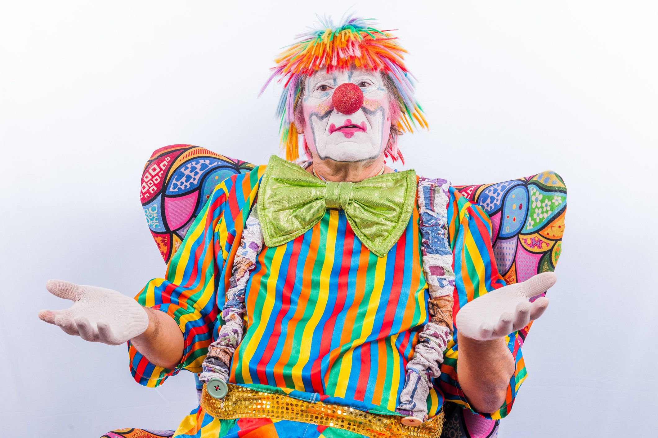 Will the real clown please stand up? (Hint: he works for Yahoo)