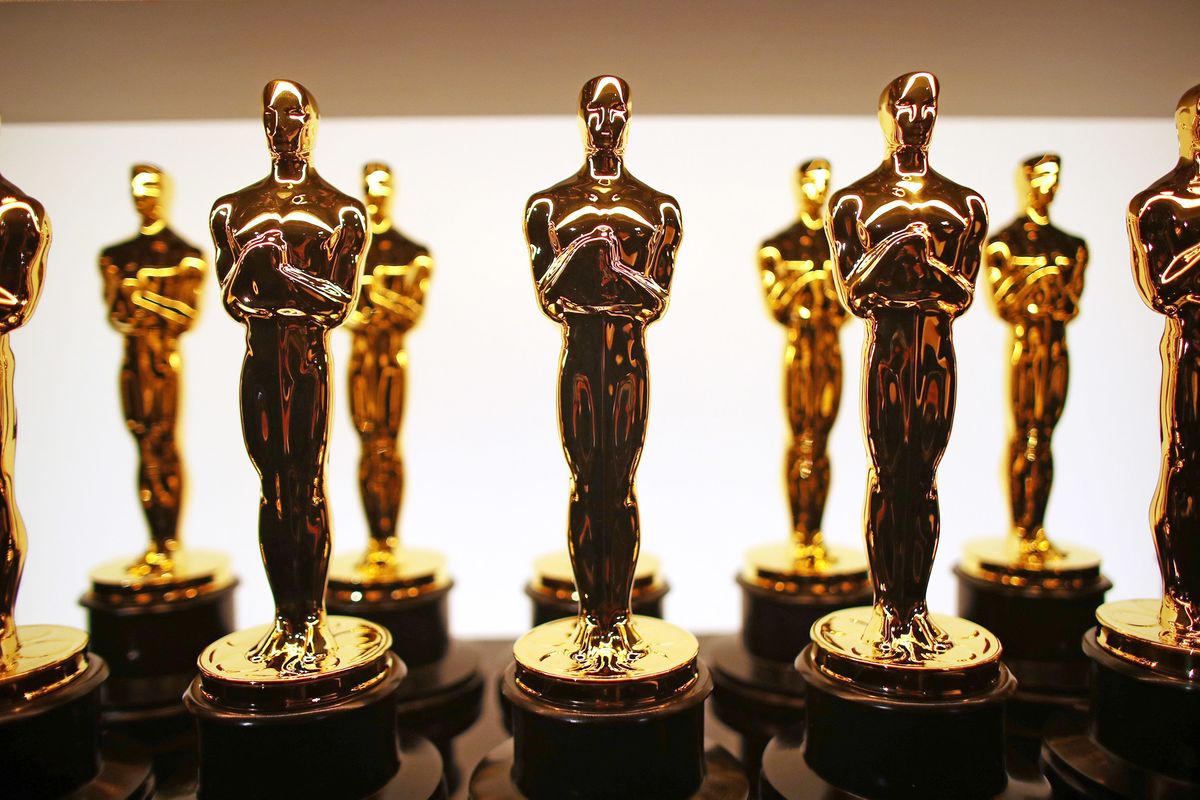 The Academy Chooses to Have No Host