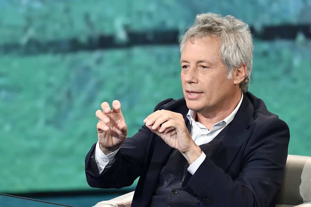 La sinistra finge di fare autocritica per insultare meglio il popolo ribelle