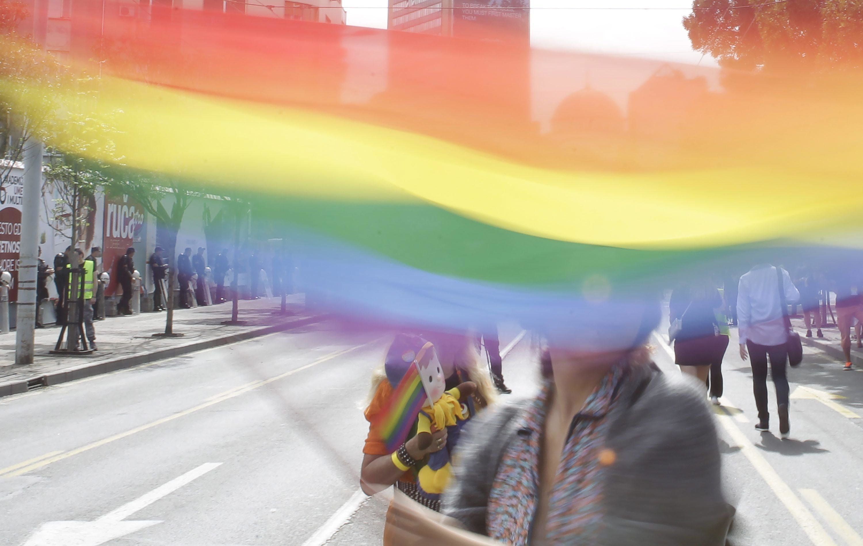 A Verona l’incontro delle famiglie. I «democratici» già lo attaccano