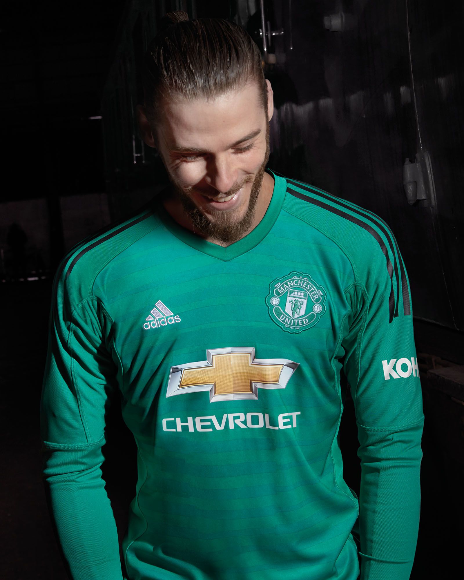 De Gea posts 11 saves in Manchester United win; Dynamo mulling offer for Alberth Elis