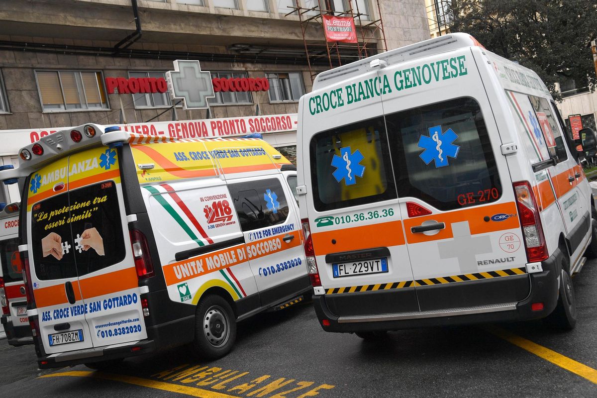 Ospedali chiusi in Emilia Romagna: le donne partoriscono in ambulanza