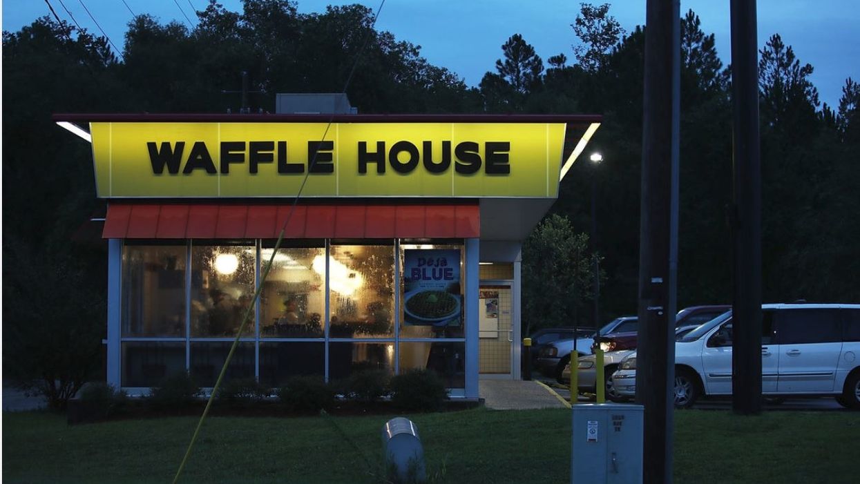 Someone made a Waffle House gingerbread house, y'all