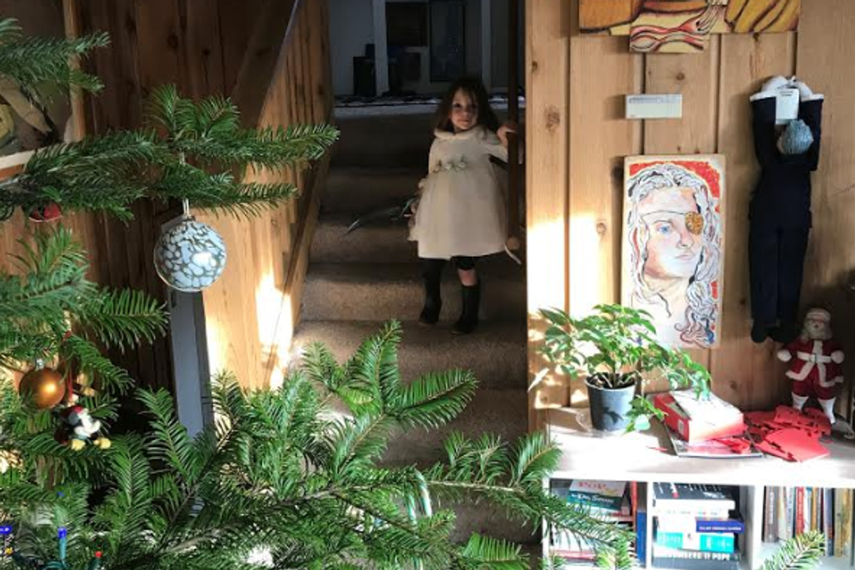 Your Weekly Top Ten Is Ready For Santa To Bring Us Booze, Probably