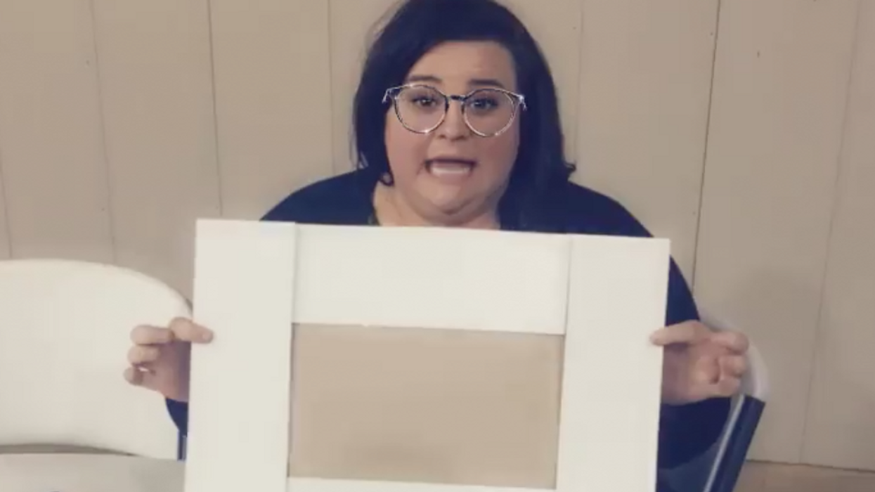 This Alabama woman shared her present-wrapping hack and we can’t wait to try it