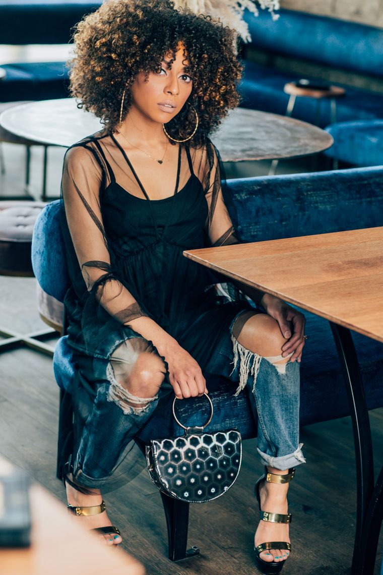 Money Makin Mimi Oversized Button Down Top – Different Type Of Dope