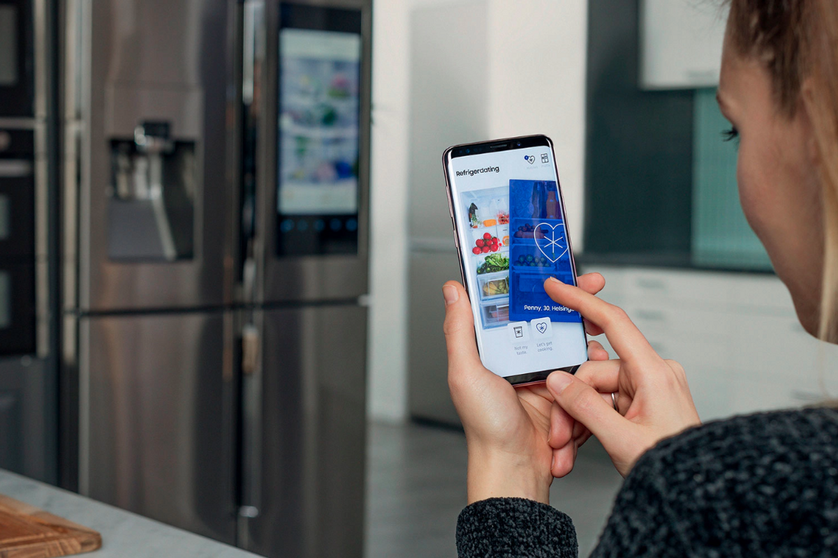 Refrigerdating: Samsung just launched Tinder, but for the contents of your fridge