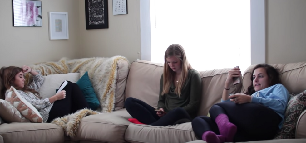 10 Nice Ways To Terrorize Your Roommate So She No Longer Wants To Live With You Next Year