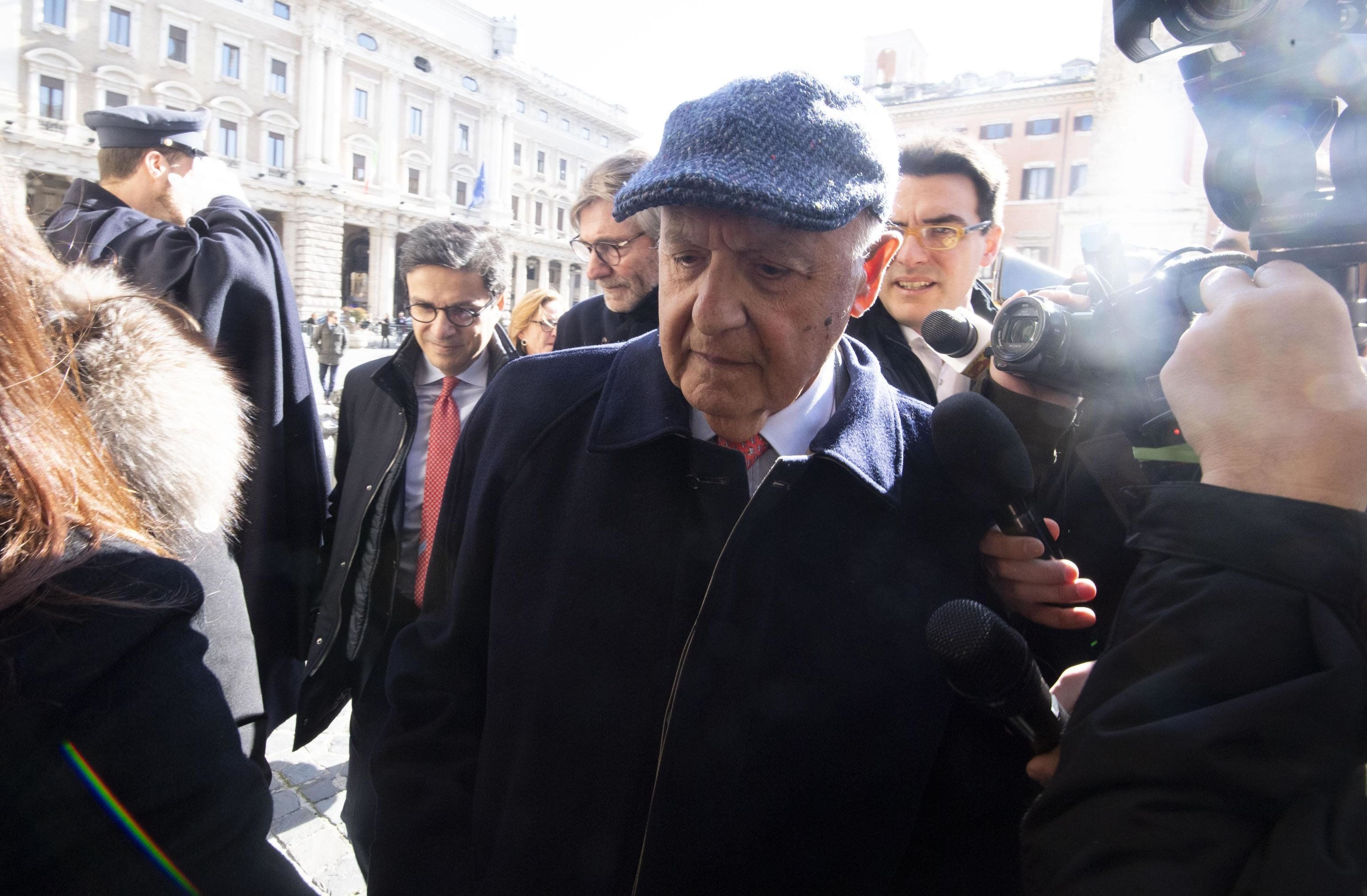 Banche e Vivendi nell’agenda Consob di Savona. Il M5s vuole il suo ministero