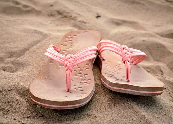 best flip flops for bad feet