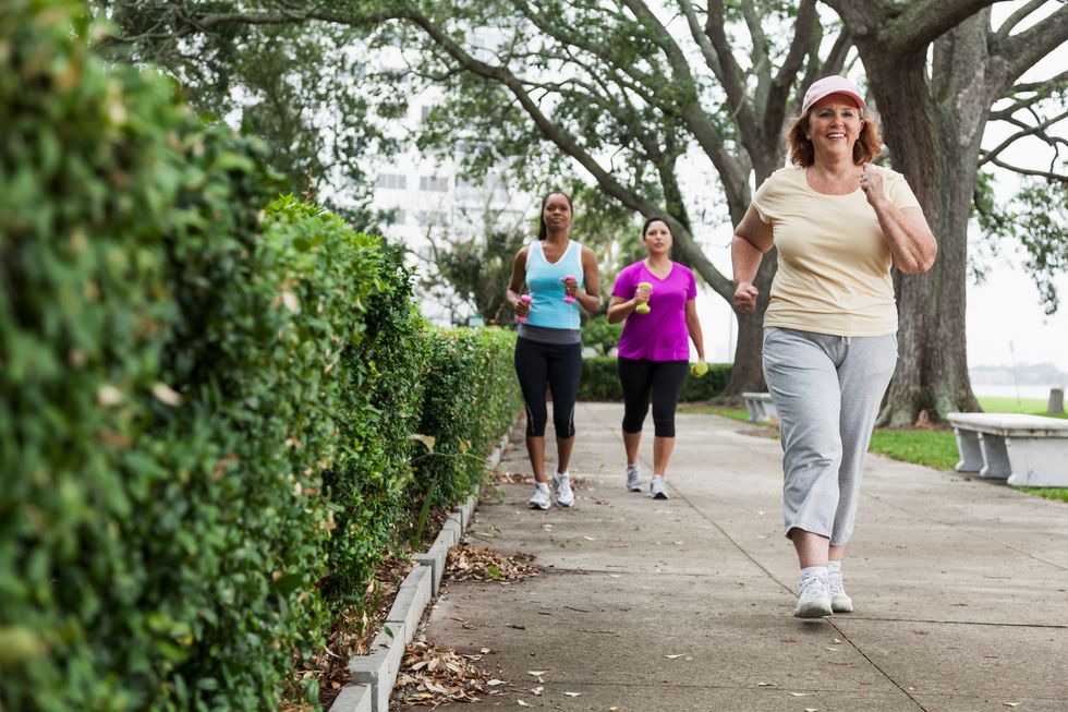 brisk-walk-may-help-sidestep-heart-disease-in-just-10-weeks-healthywomen