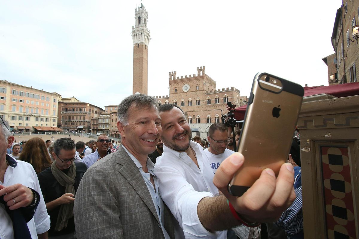 Persino i Comuni rossi hanno dato lo sfratto al Pd
