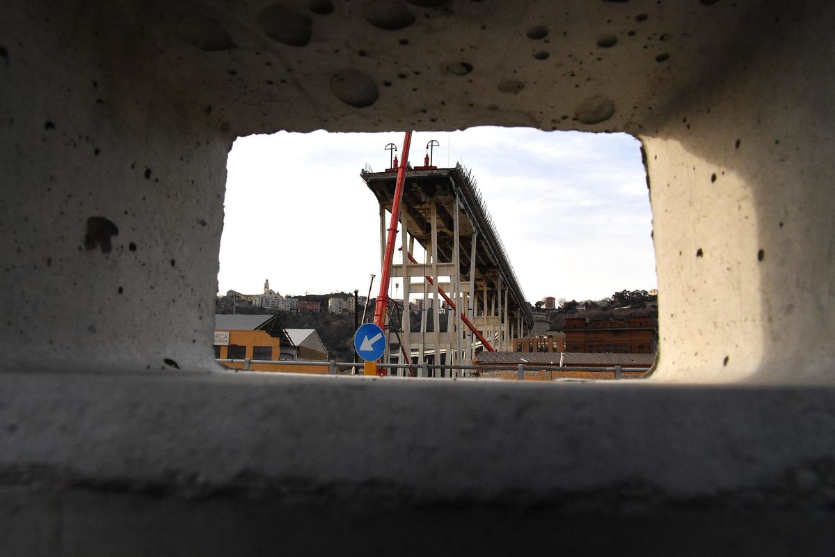 L’ex prodiano che vigilava sul ponte dà lezioni di carenze infrastrutturali