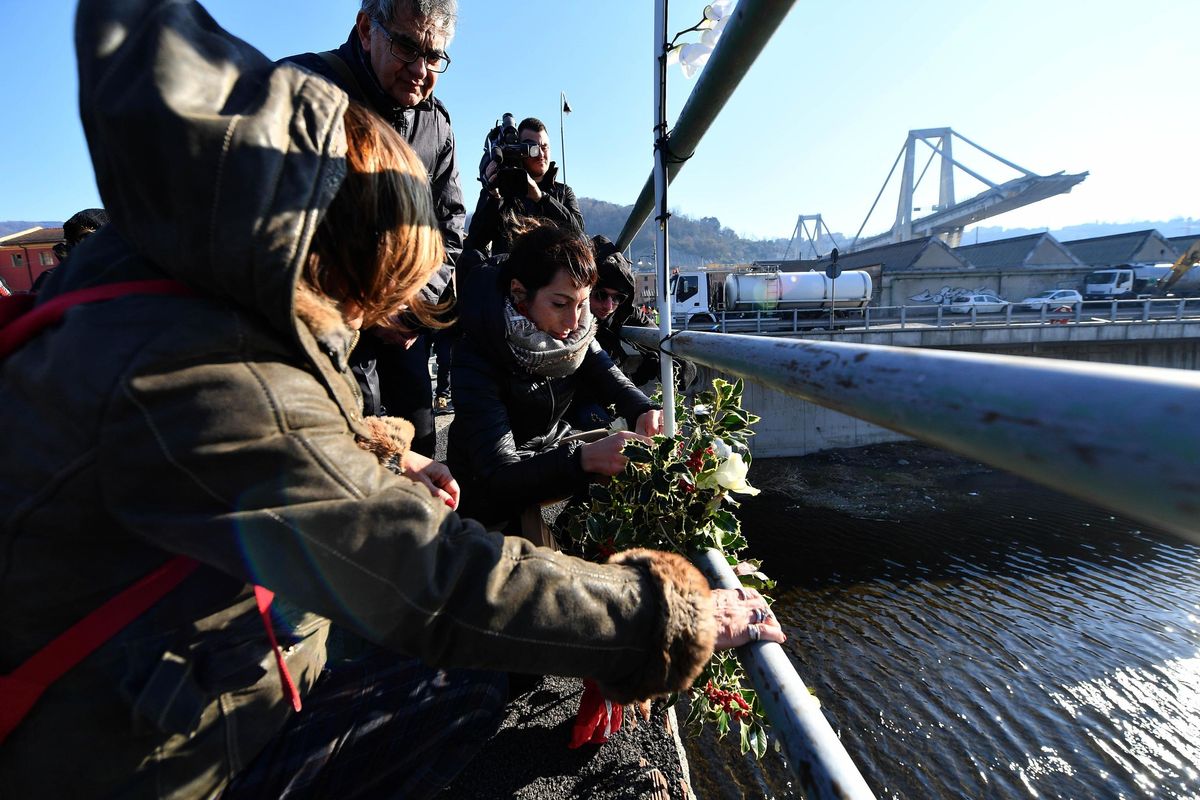 Autostrade gioca sporco con le vittime