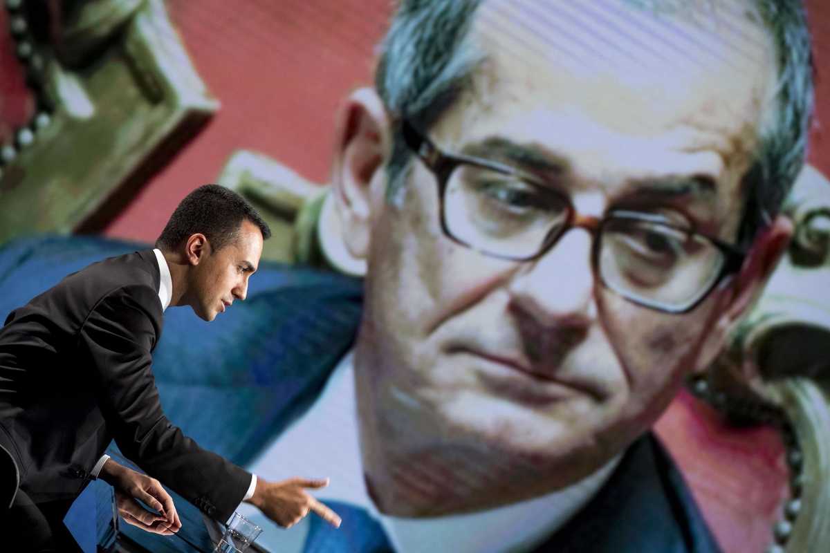 Di Maio: «Un ministro serio i soldi li trova»