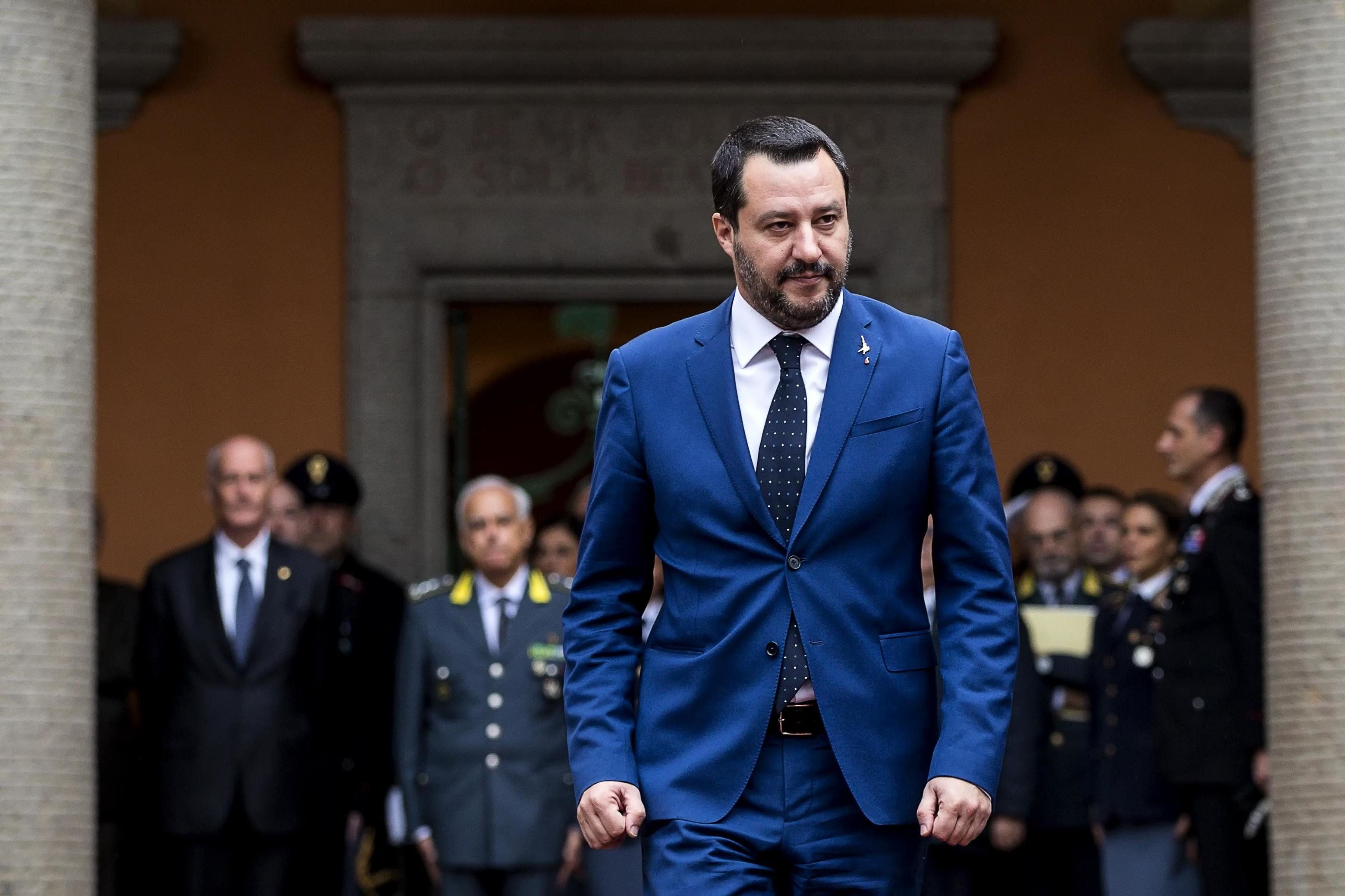 Dopo i porti il governo blocca le tasse