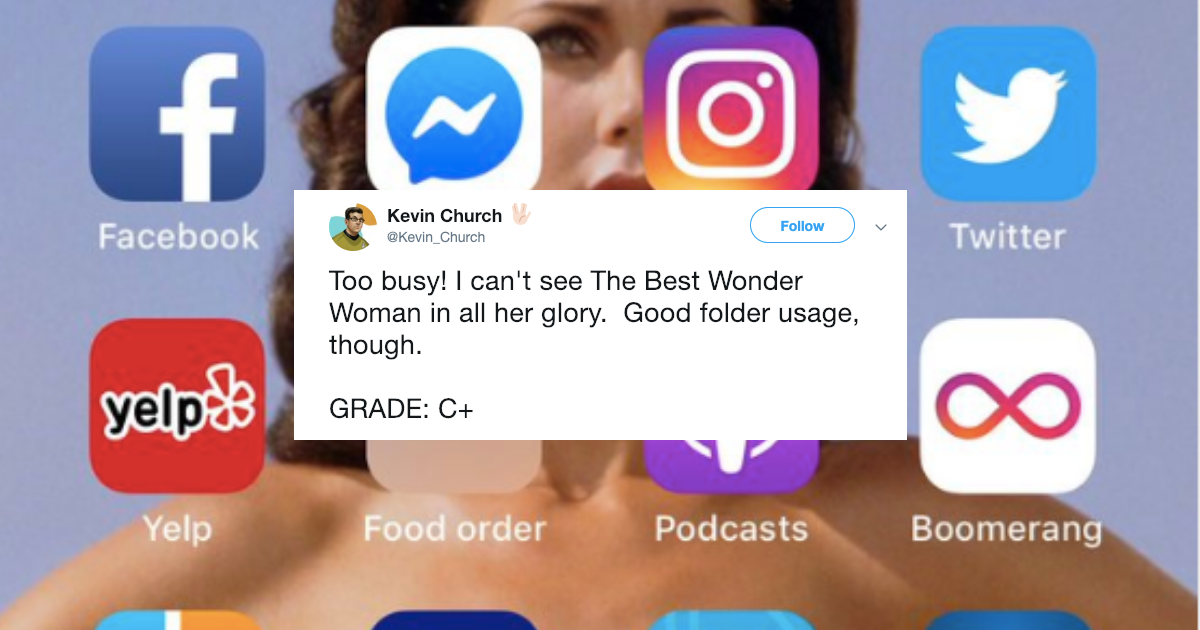 People Are Sending Screenshots Of Their Phones' Home Screens To Be Hilariously Graded By A Comedian