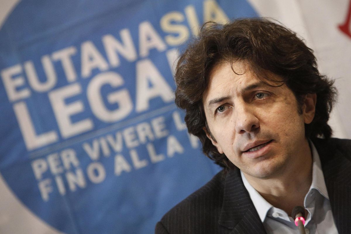 Fiasco biotestamento. Ma per i suoi fan si tratta di complotto