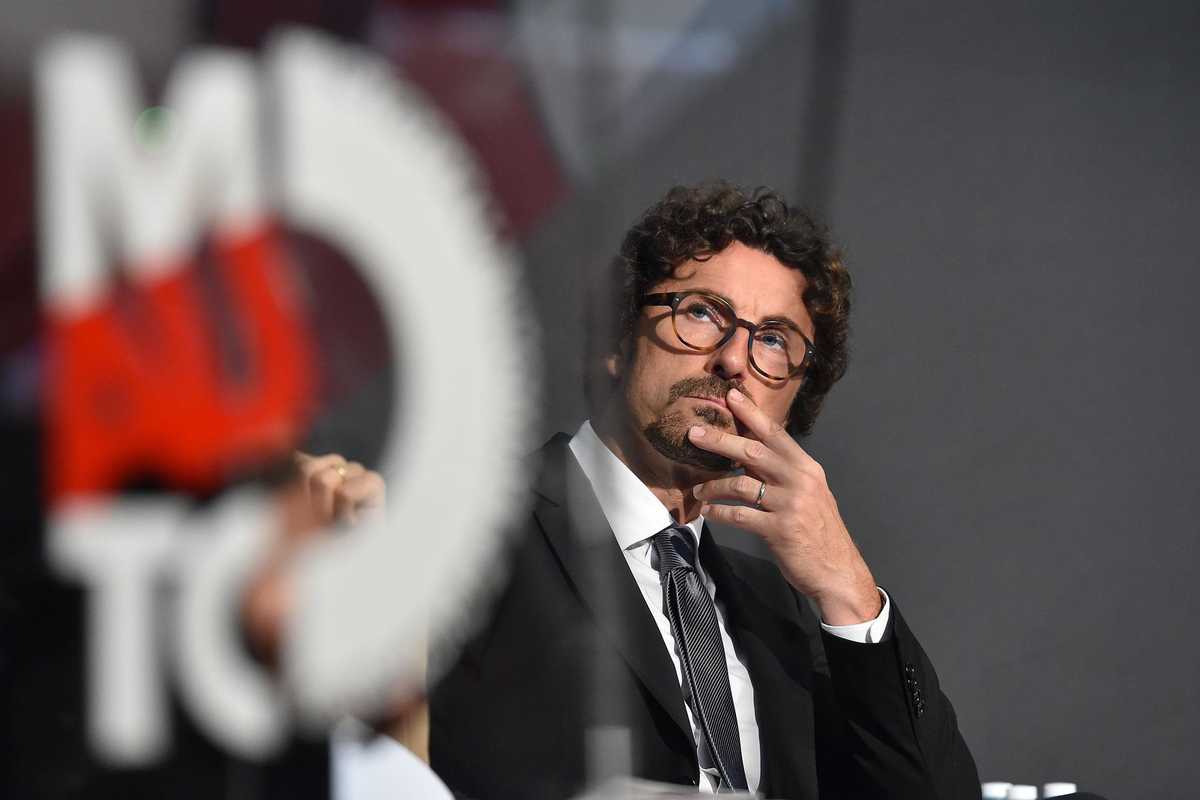 Le carte sull’esperto di Toninelli sbugiardano la versione del M5s