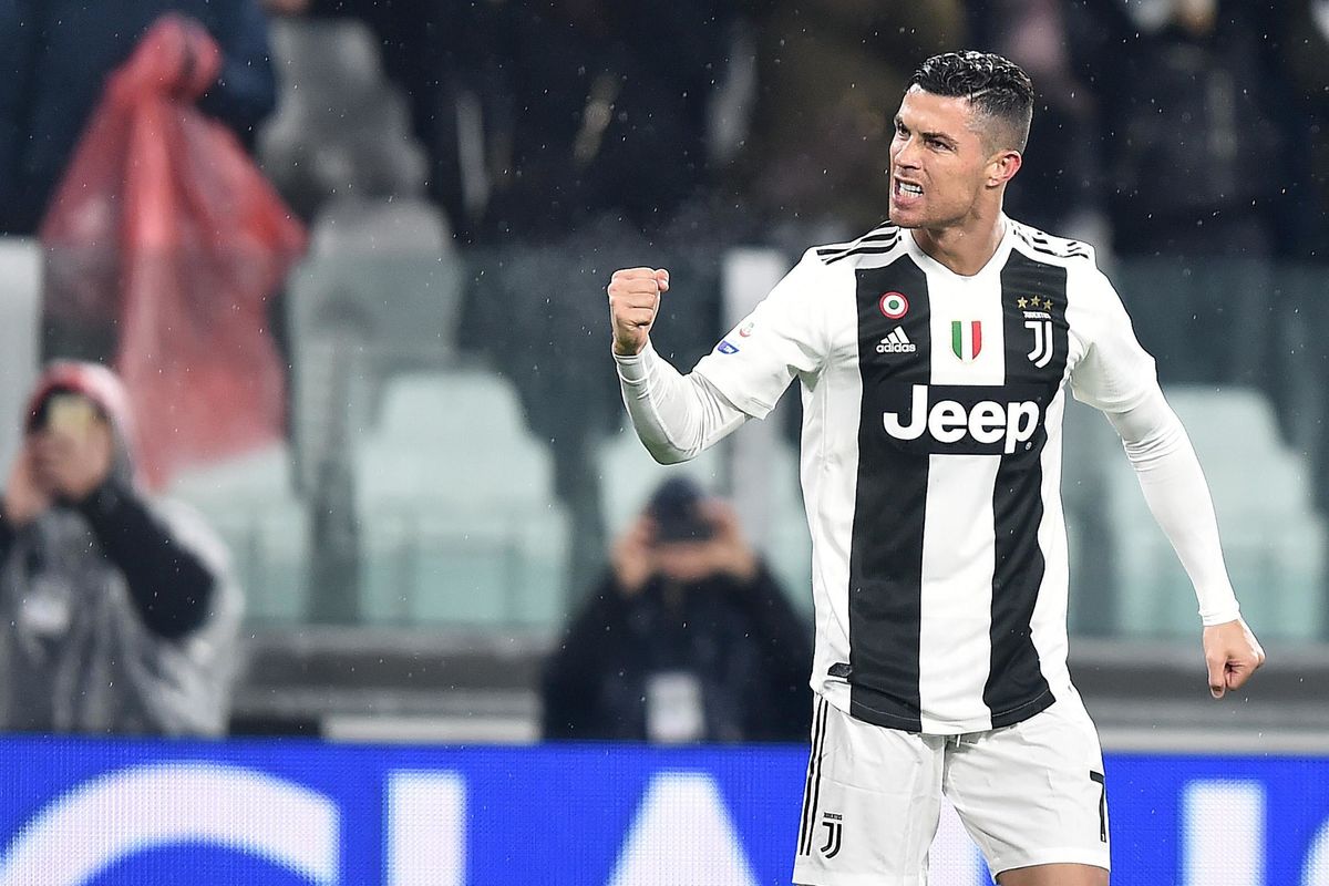 Si sblocca CR7, ma Douglas Costa sputa sulla festa della Juventus