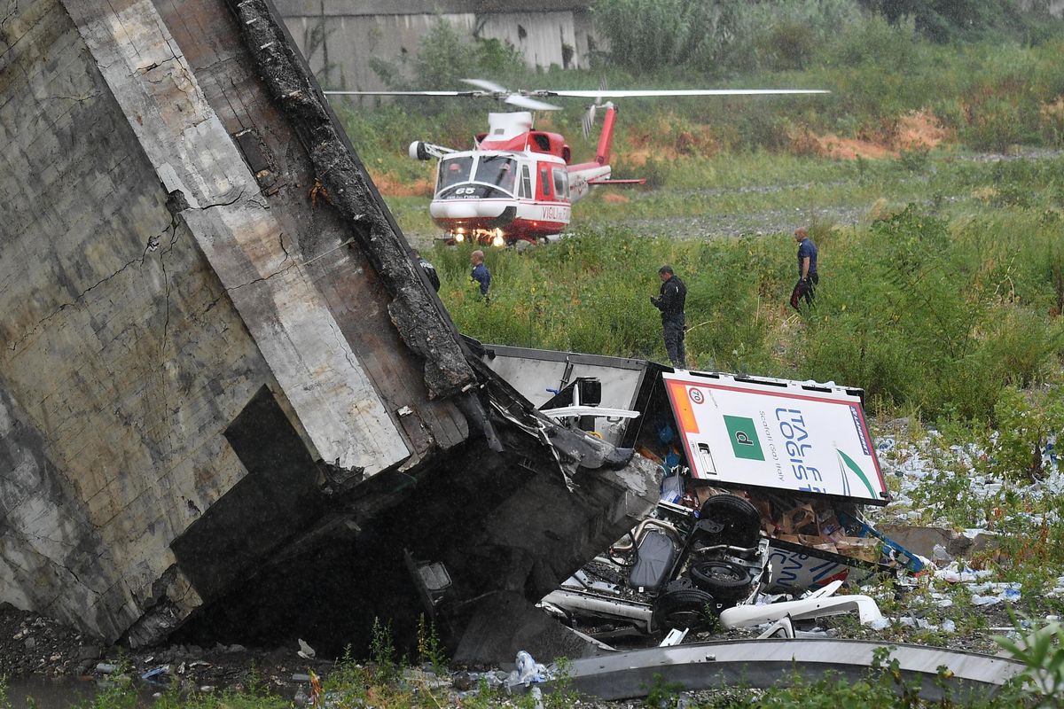 Autostrade chiede ai dipendenti i risarcimenti per i morti del ponte