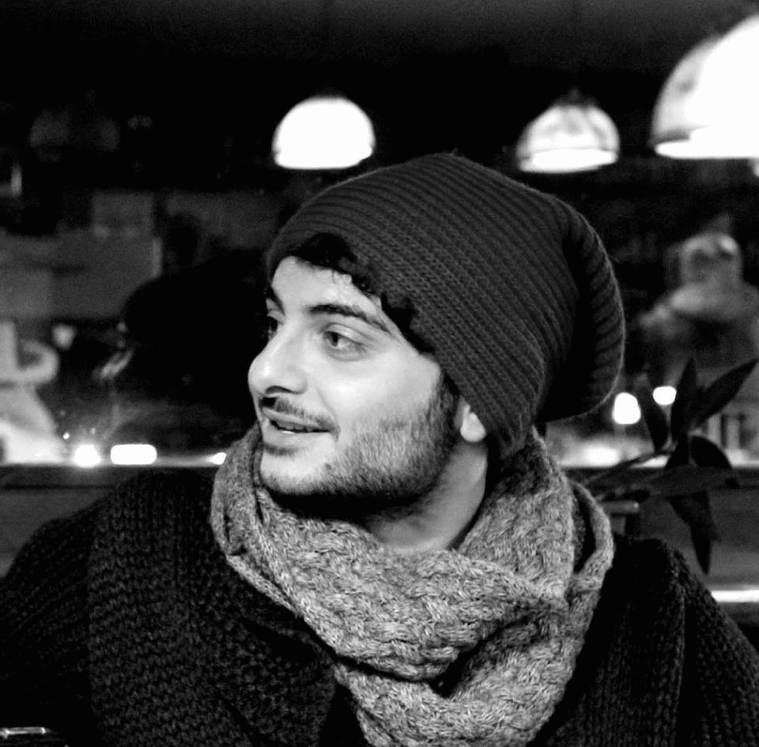 Il giornalista italiano è in fin di vita. «La pallottola è in posizione critica»